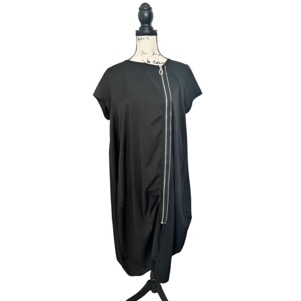 Stella Marina Collezione black asymmetrical zipper dress